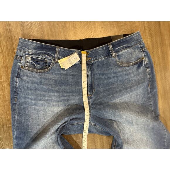 NWT Lane Bryant Venezia Mid Rise Stretch Denim Jeans Pants Women's Size 22 NEW - Picture 8 of 14